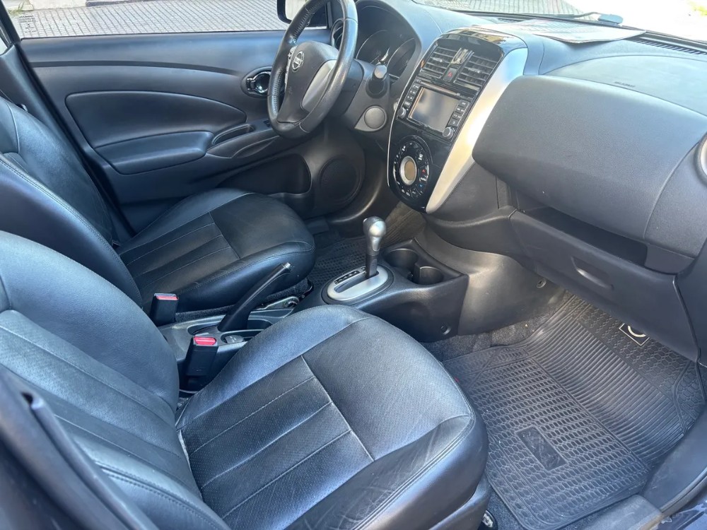 Nissan Versa Exclusive  — foto 12