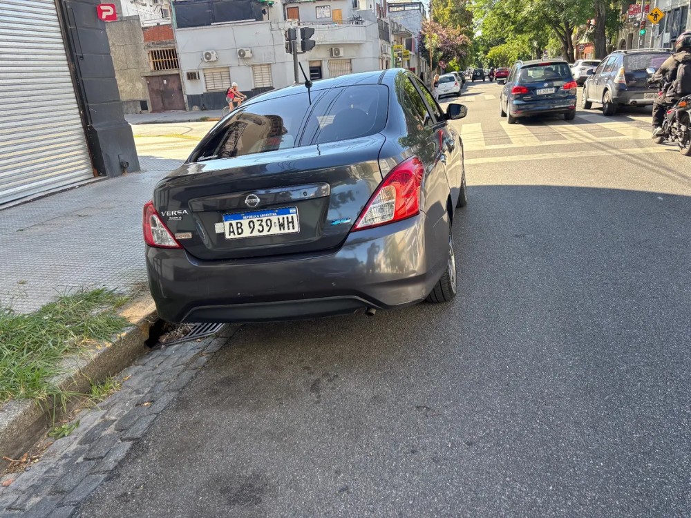 Nissan Versa Exclusive  — foto 14