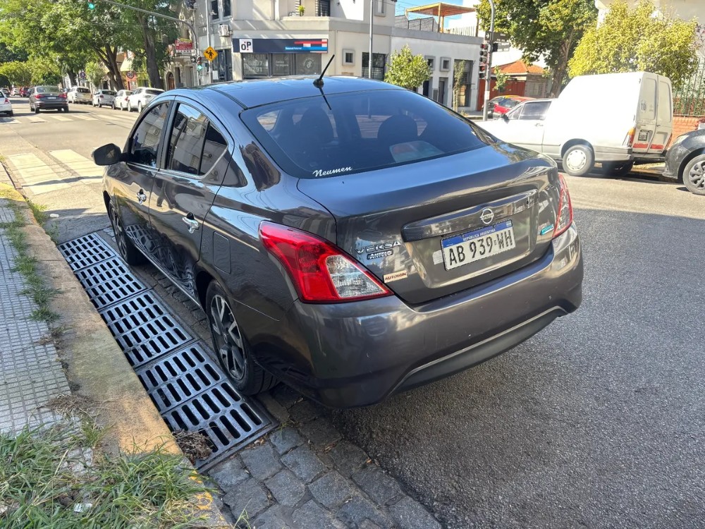 Nissan Versa Exclusive  — foto 19