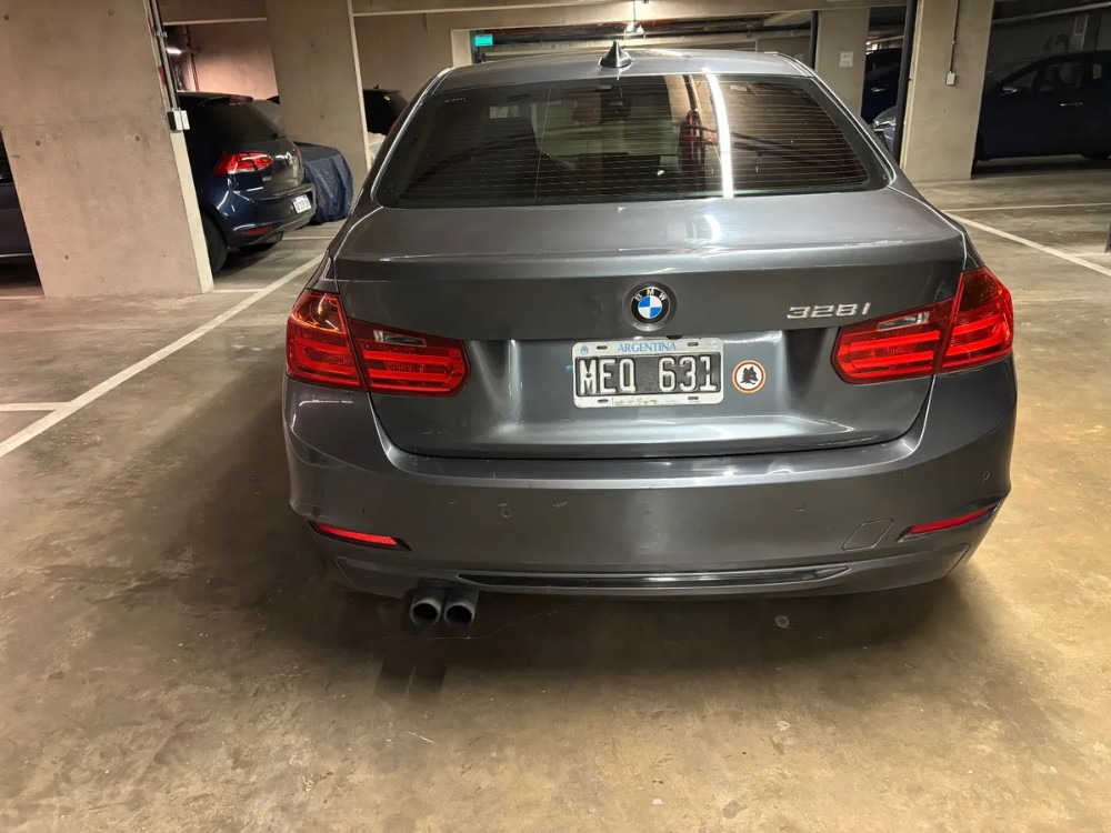 BMW serie 3 328i — foto 9