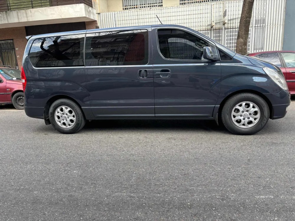 Hyundai H1 Premium — foto 6