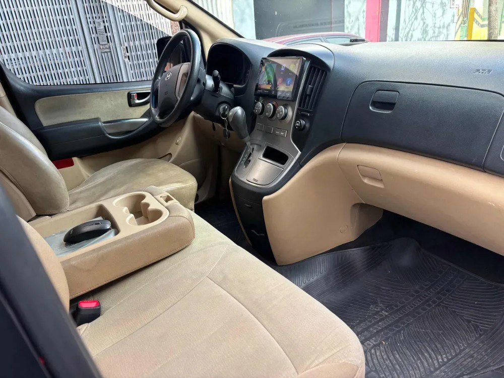 Hyundai H1 Premium — foto 14