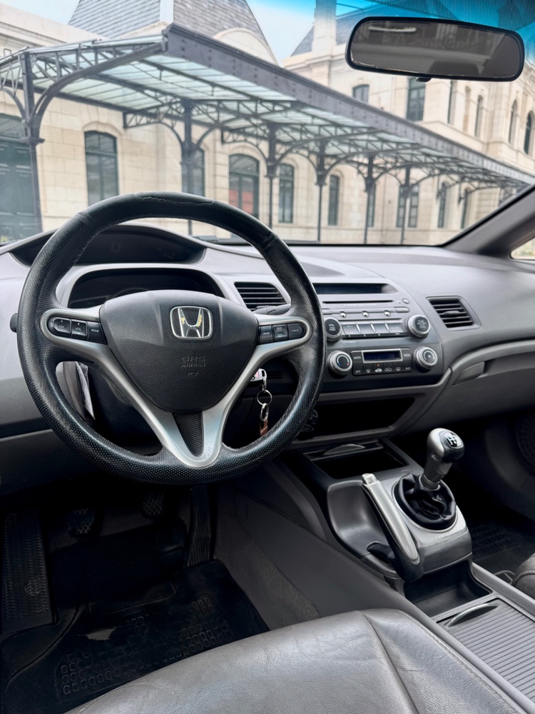 Honda Civic EXS — foto 3