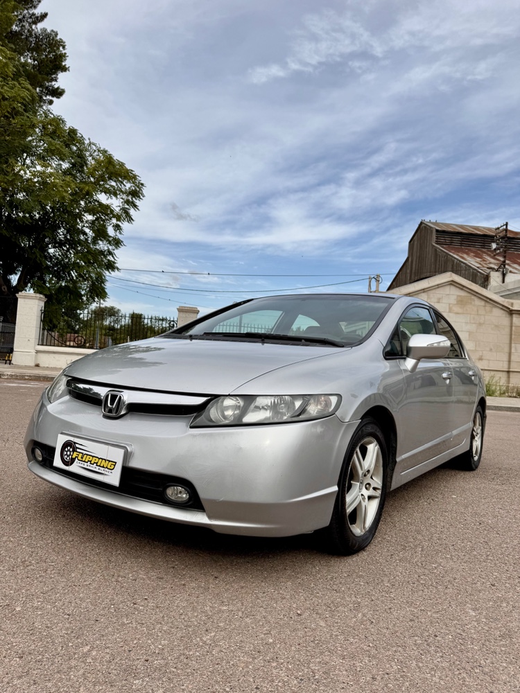 Honda Civic EXS — foto 7