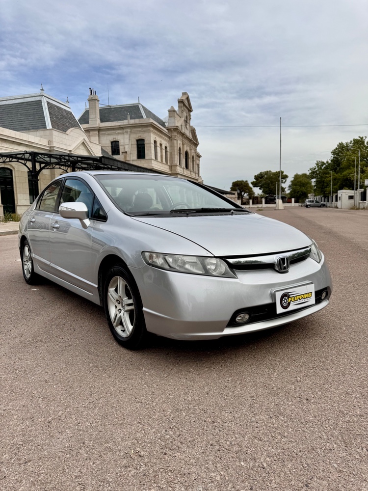 Honda Civic EXS — foto 12