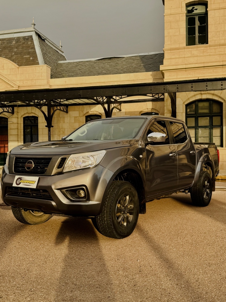 Nissan Frontier XE — foto 2