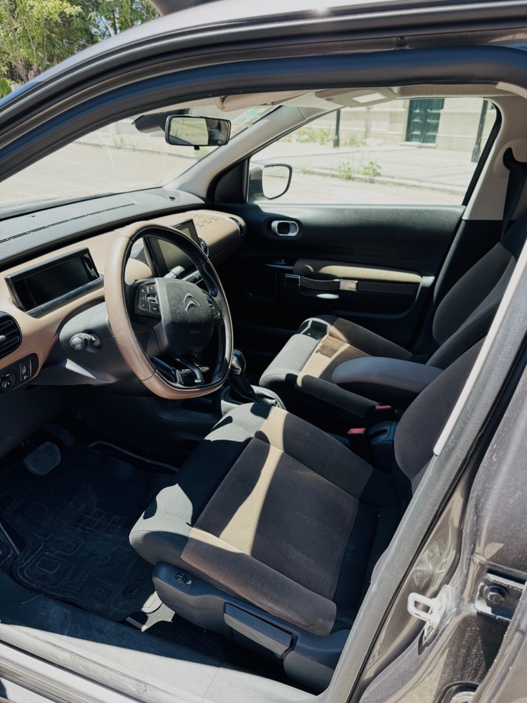 Citroën C4 Cactus 1.6 vti — foto 2