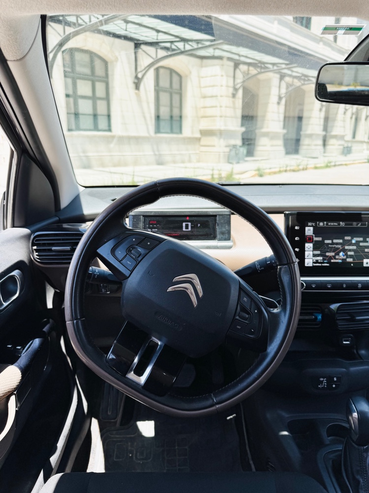 Citroën C4 Cactus 1.6 vti — foto 12