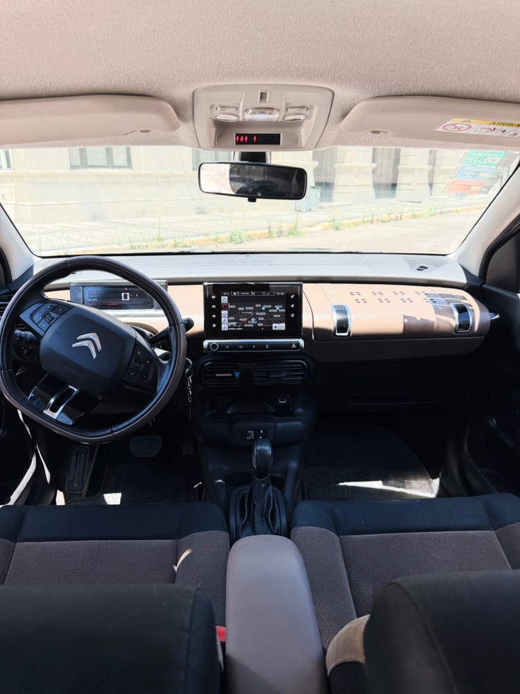 Citroën C4 Cactus 1.6 vti — foto 13