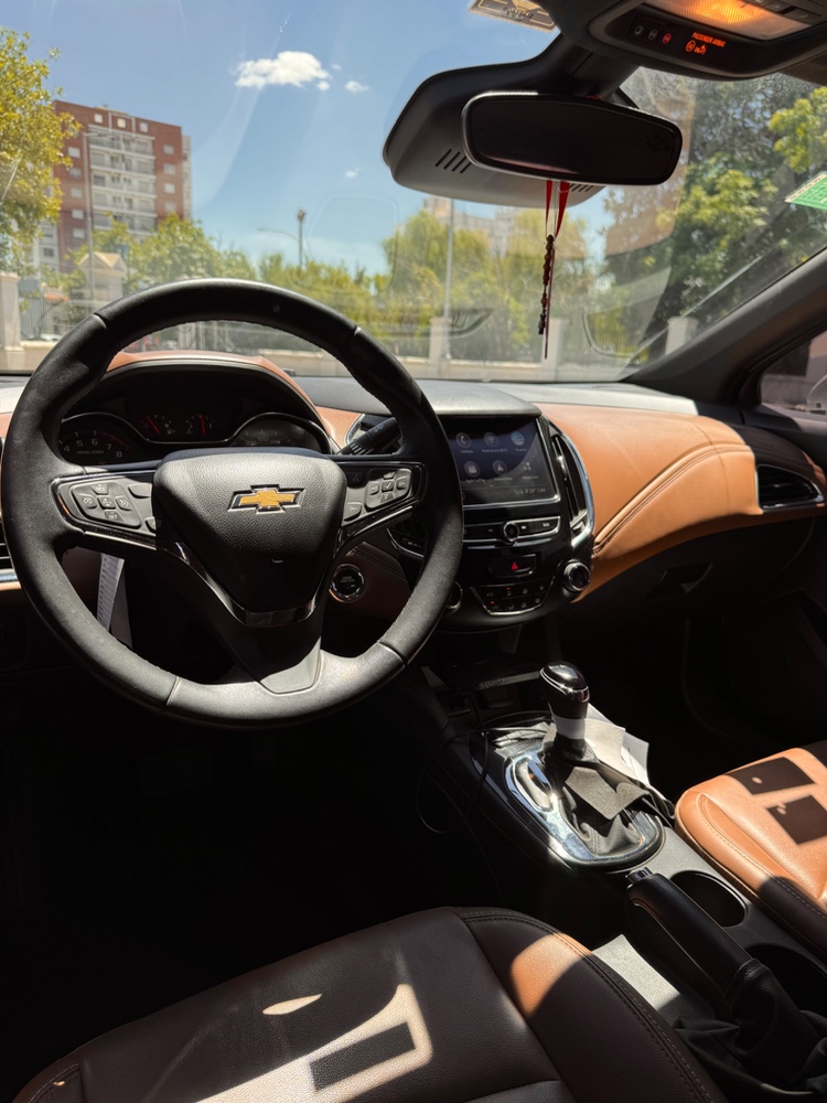 Chevrolet Cruze Premier — foto 4