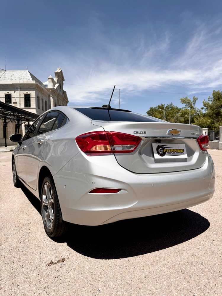 Chevrolet Cruze Premier — foto 7
