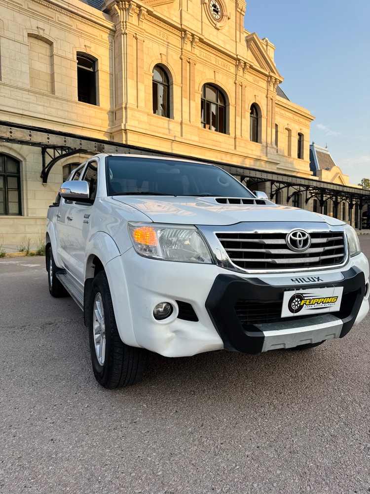 Toyota Hilux SRV — foto 7