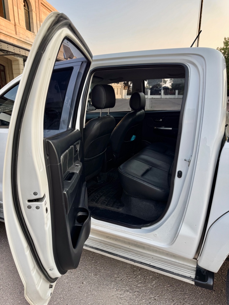 Toyota Hilux SRV — foto 8