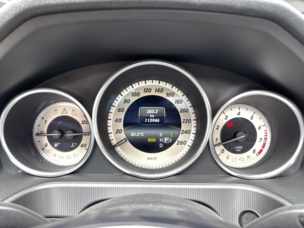 Mercedes-Benz Clase E 2.0 E250 Avantgarde Blueefficiency At — foto 11