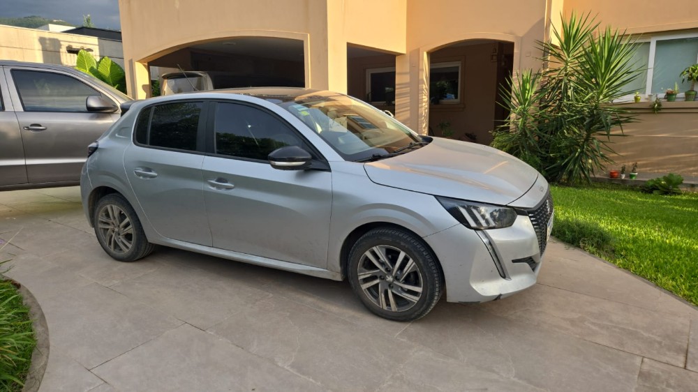 Peugeot 208 Feline 1.6 Tiptronic — foto 4