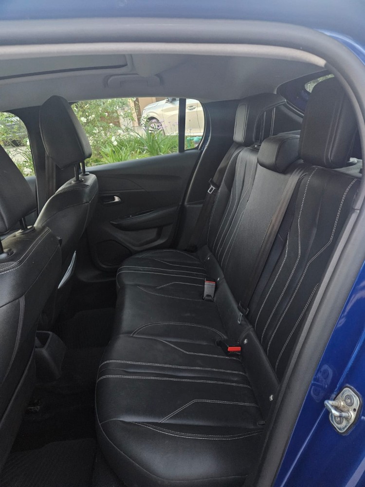 Peugeot 208 Feline 1.6 Tiptronic  — foto 2