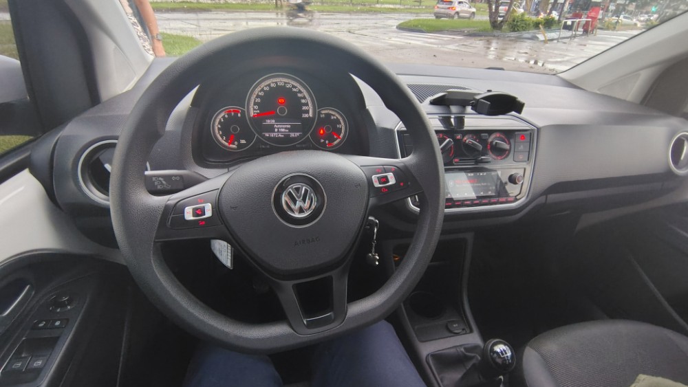 Volkswagen UP HIGH 1.0 — foto 7