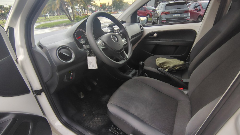 Volkswagen UP HIGH 1.0 — foto 9