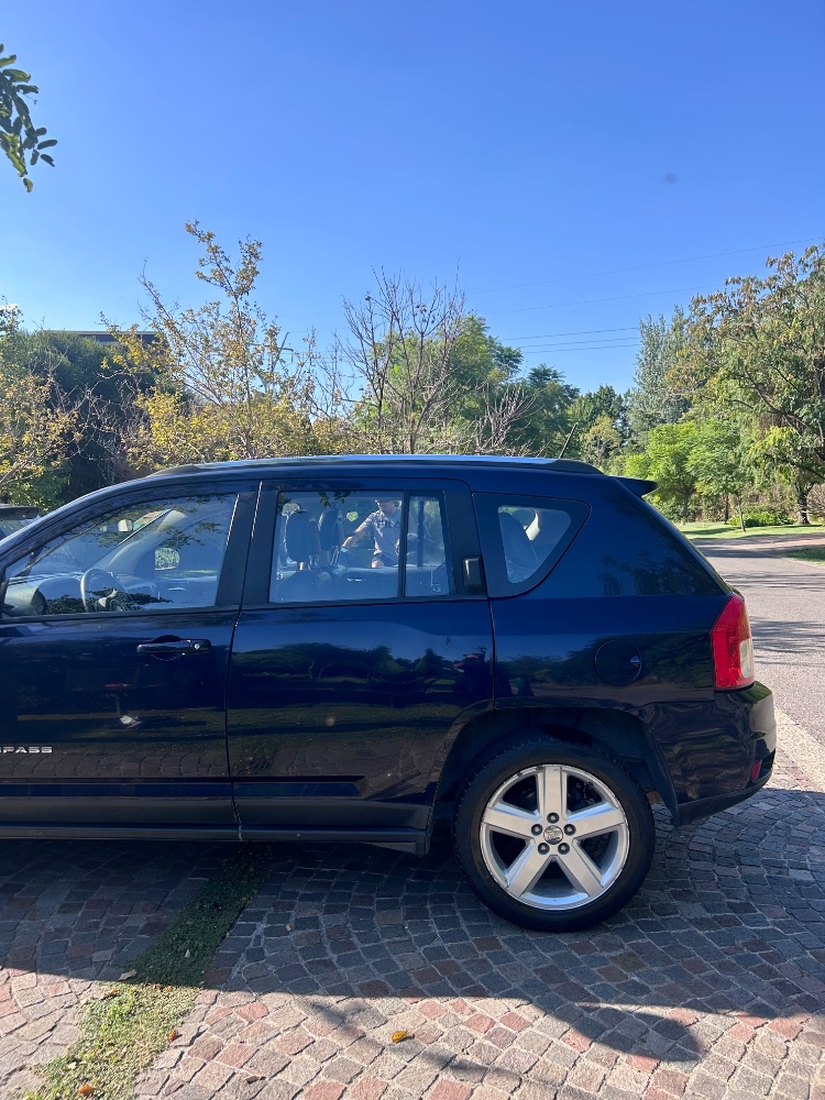 Jeep Compass Limited — foto 2