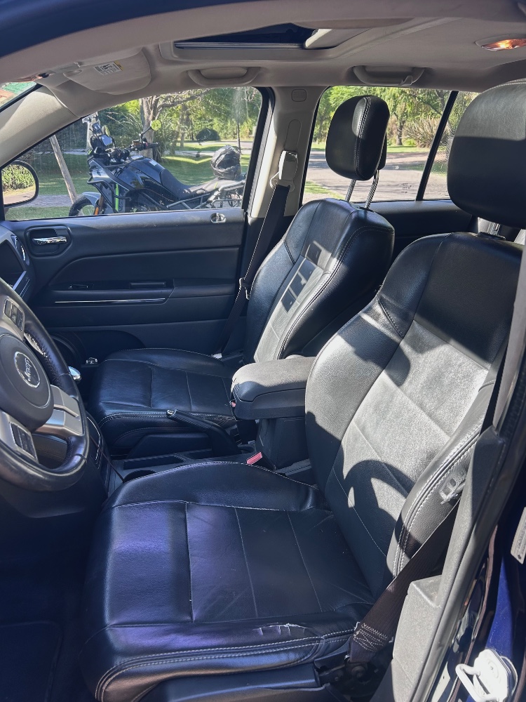 Jeep Compass Limited — foto 12