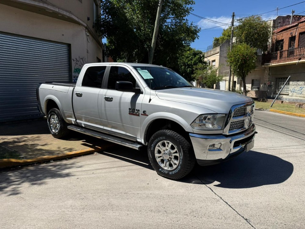 Ram Ram 2500 6.7L Laramie 4X4 — foto 7