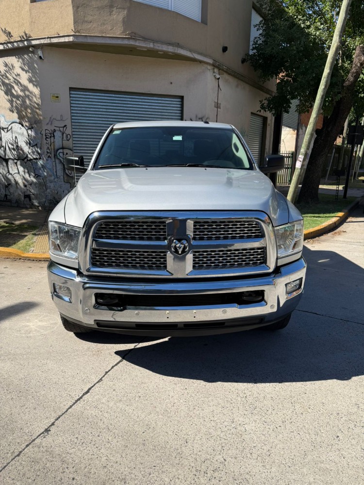 Ram Ram 2500 6.7L Laramie 4X4 — foto 8