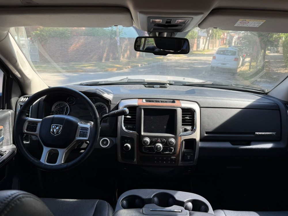 Ram Ram 2500 6.7L Laramie 4X4 — foto 13