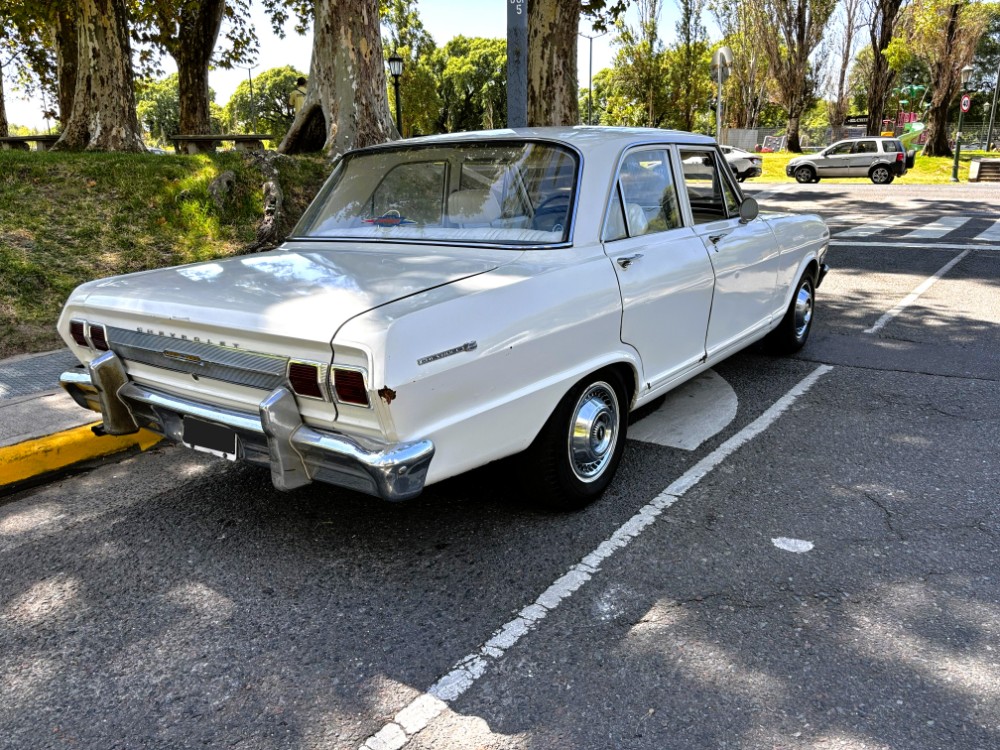Chevrolet 400 special — foto 5