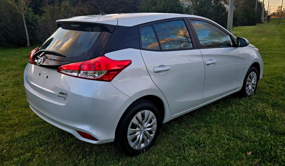 Toyota Yaris Xs — foto 5