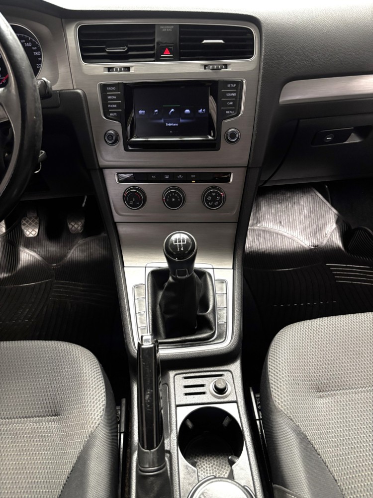 Volkswagen Golf 1.6 MT — foto 9