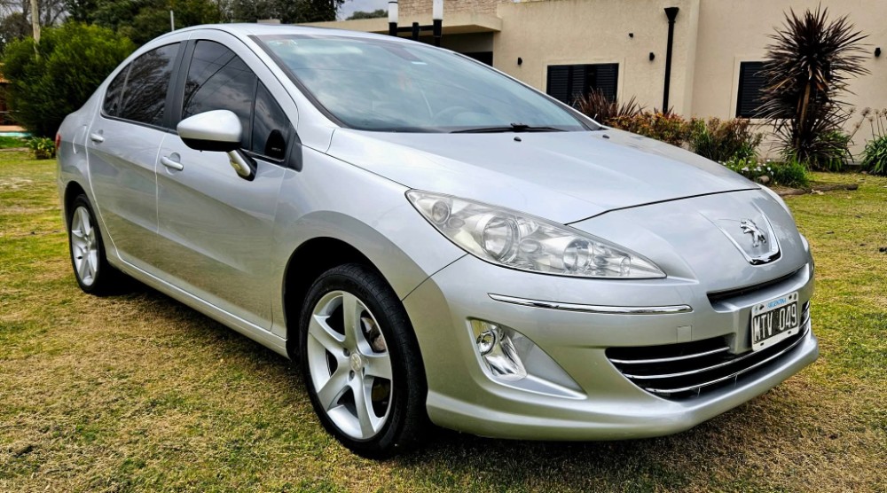 Peugeot 408 Allure + — foto 5