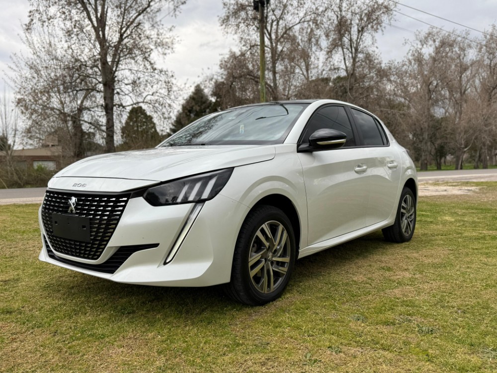 Peugeot 208 Feline — foto 3