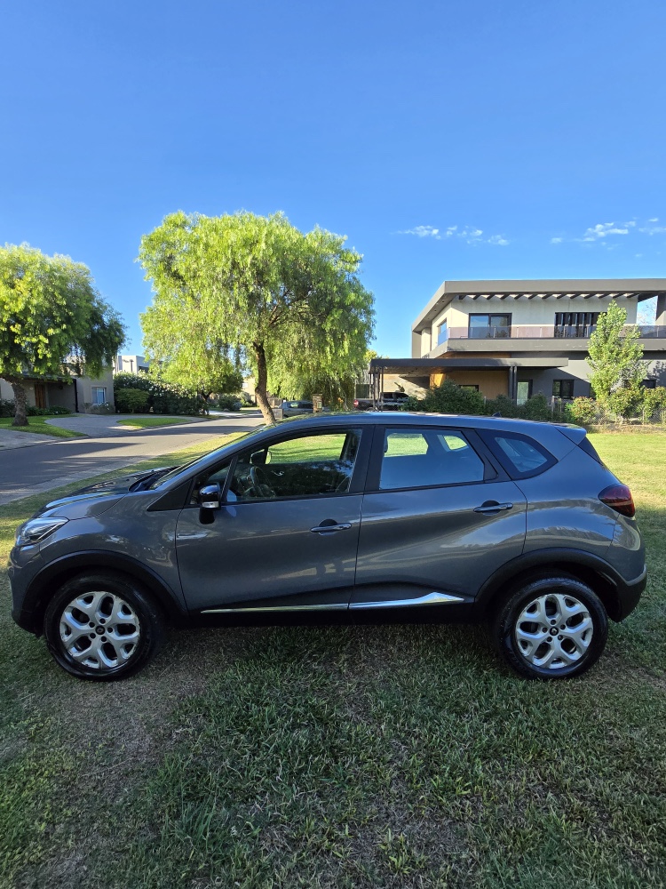Renault Captur ZEN 2.0 — foto 6
