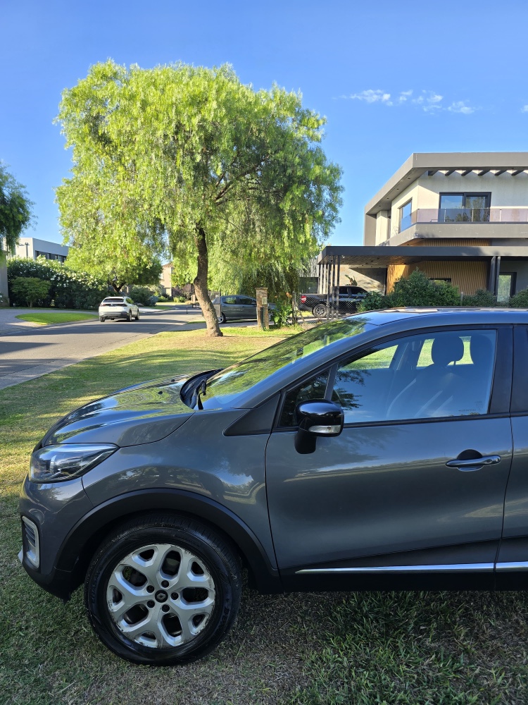 Renault Captur ZEN 2.0 — foto 7