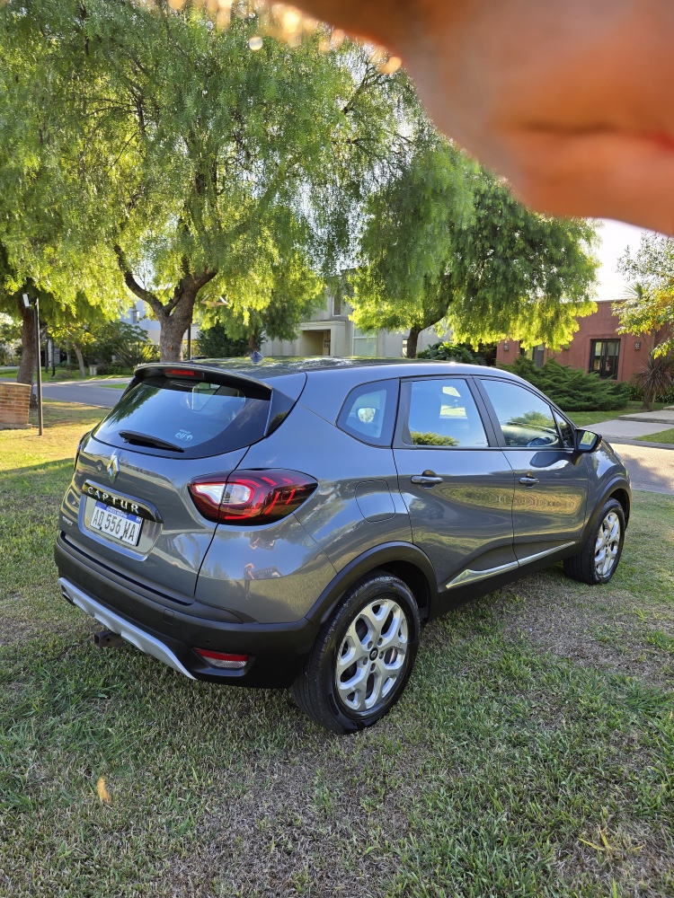 Renault Captur ZEN 2.0 — foto 8