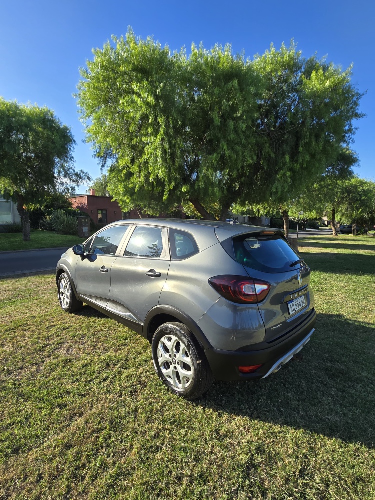 Renault Captur ZEN 2.0 — foto 9