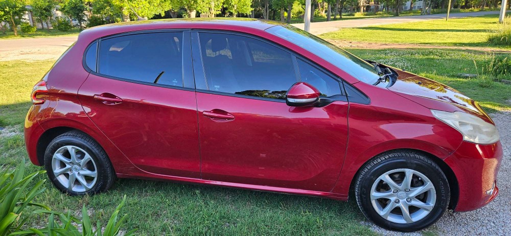 Peugeot 208 ALLURE TOUCH — foto 4