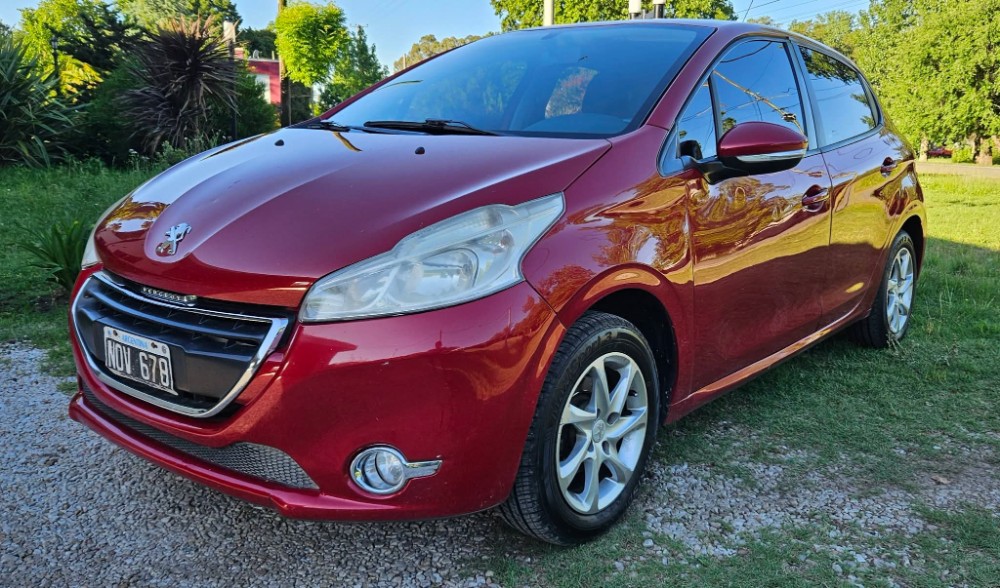 Peugeot 208 ALLURE TOUCH — foto 5