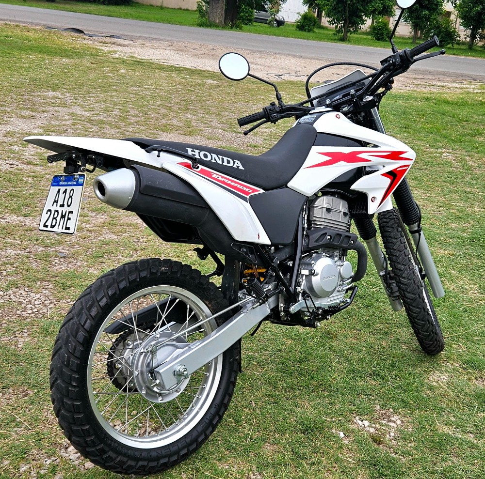 Honda TORNADO 250 — foto 2