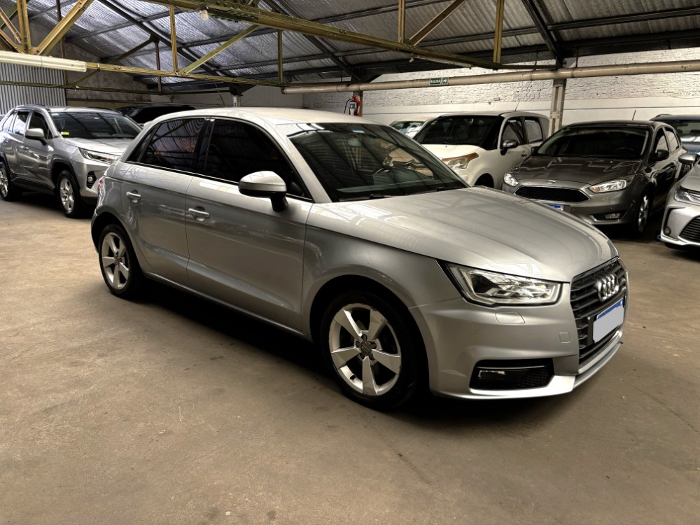 Audi A1 Sportback 1.4 Tfsi Stronic — foto 4