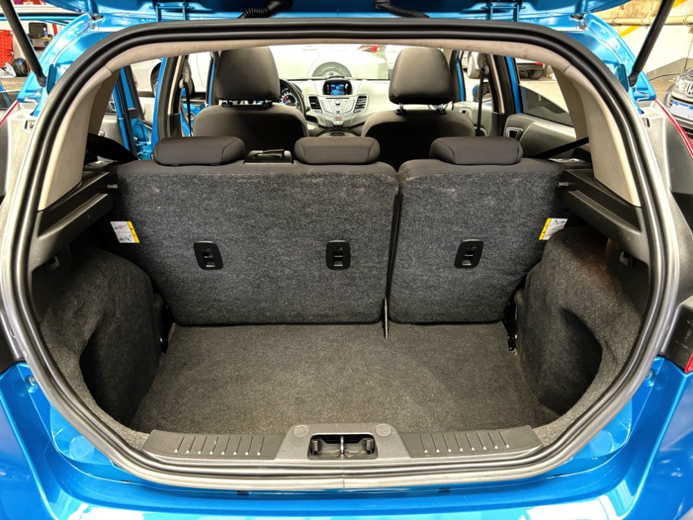 Ford Fiesta Kinetic 1.6 Se Plus 120cv — foto 16