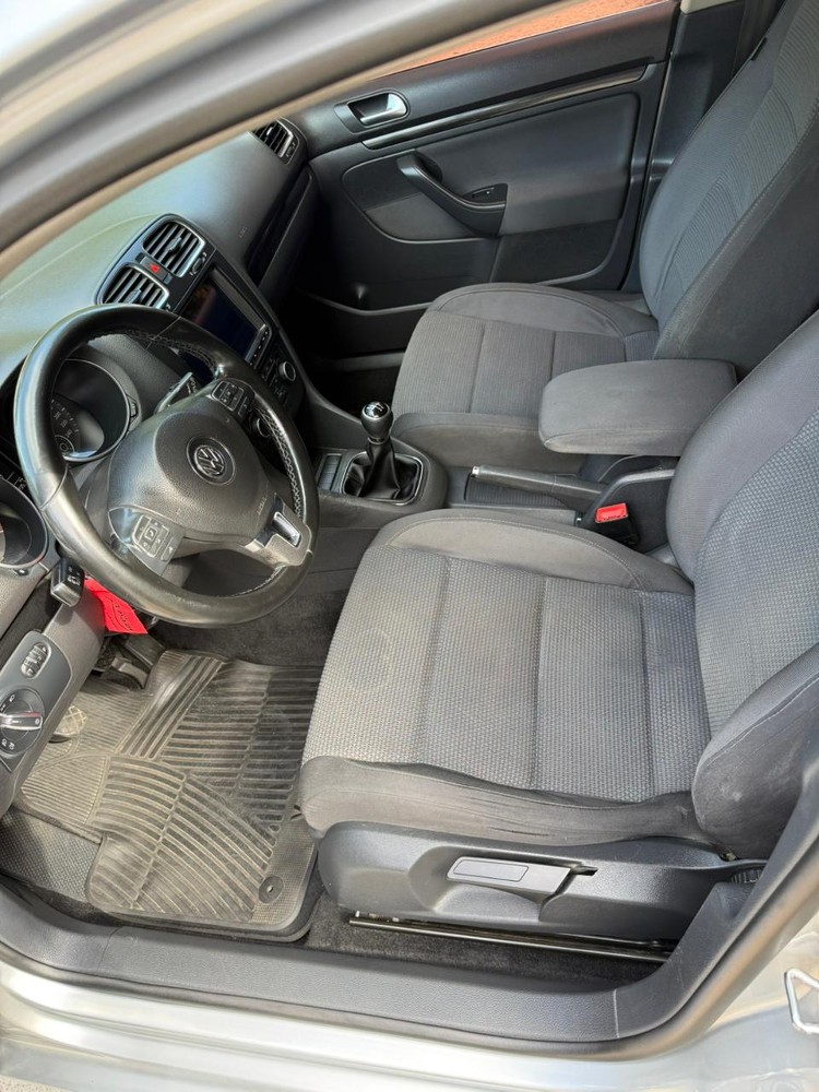 Volkswagen VENTO VARIANT 2.5 ADVANCE — foto 9