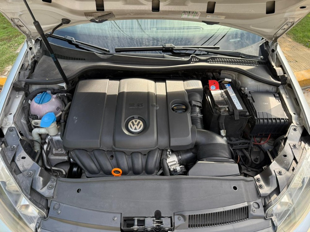 Volkswagen VENTO VARIANT 2.5 ADVANCE — foto 16