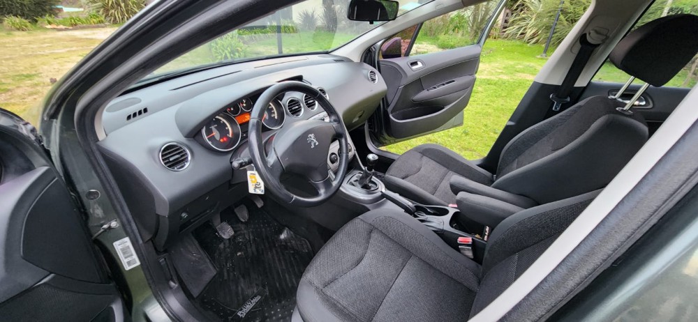 Peugeot 408  Allure  — foto 13