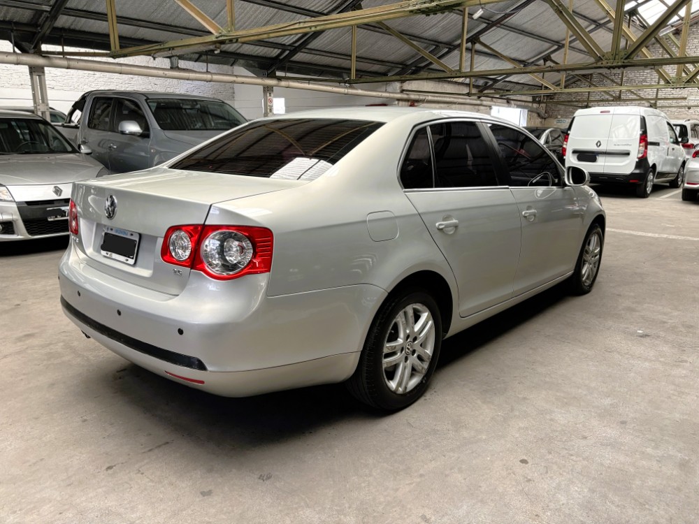 Volkswagen Vento 2.5 Advance Tiptronic 170cv — foto 5