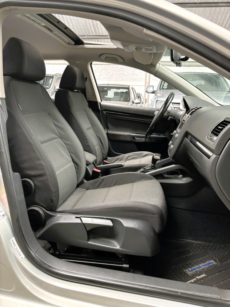 Volkswagen Vento 2.5 Advance Tiptronic 170cv — foto 14