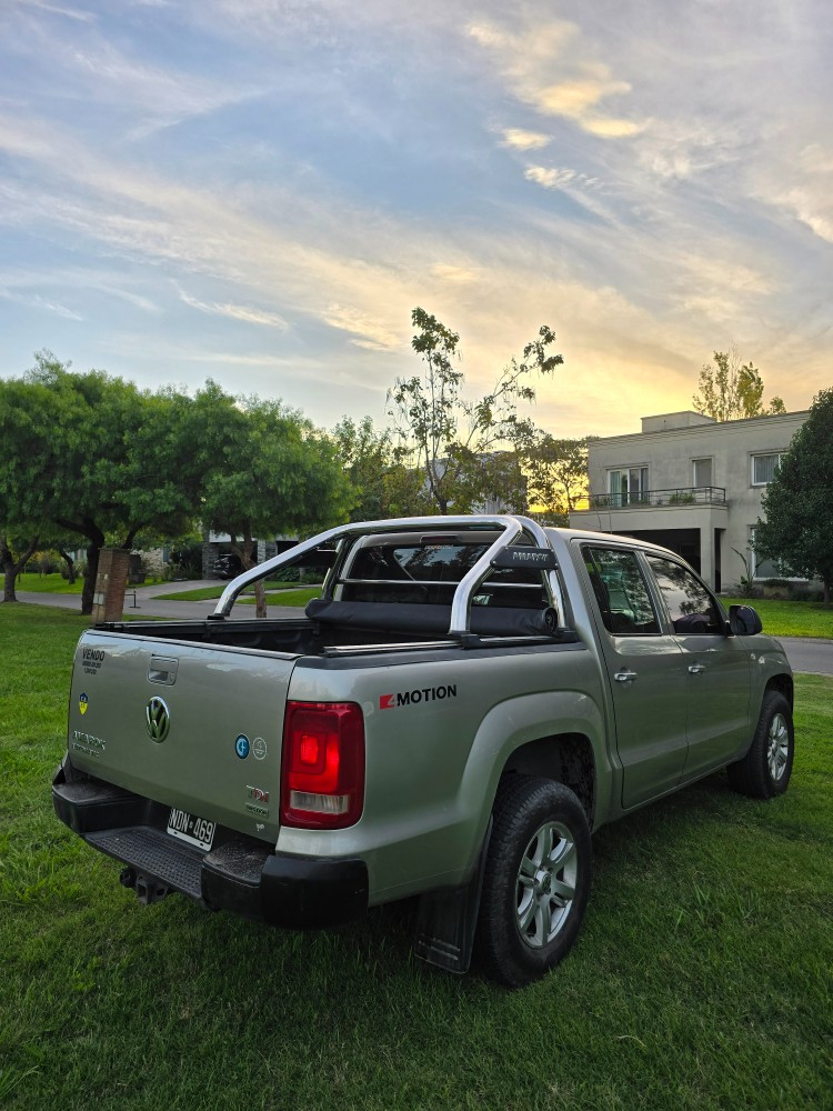 Volkswagen Amarok Highline — foto 2