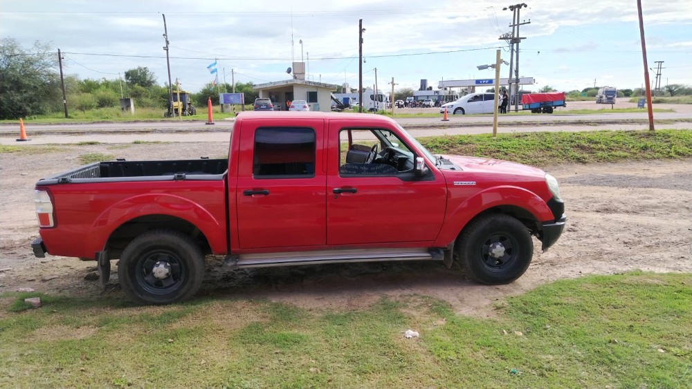 Ford RANGER  XL PLUS 4x2 NAFTA 2.3 — foto 2