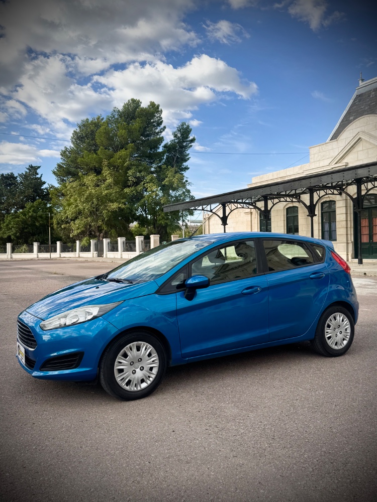 Ford Fiesta Kinetic S — foto 9