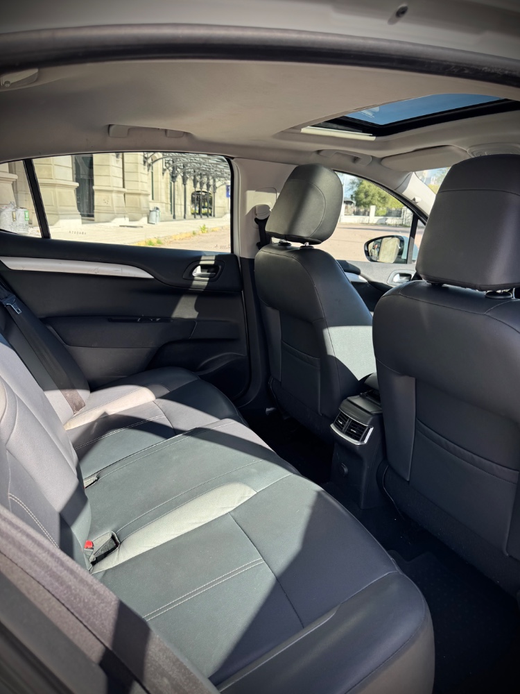 Citroën C4 Lounge — foto 4